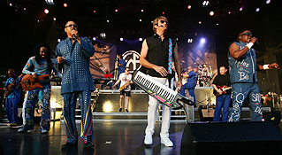 Chicago / Earth, Wind & Fire